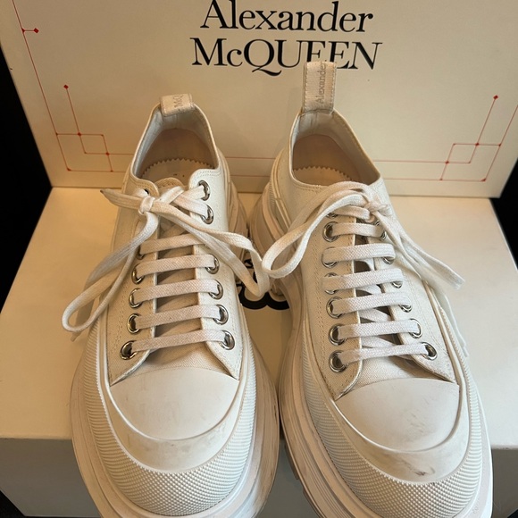 Alexander McQueen Shoes - Alexander McQueen White Women's Sneakers